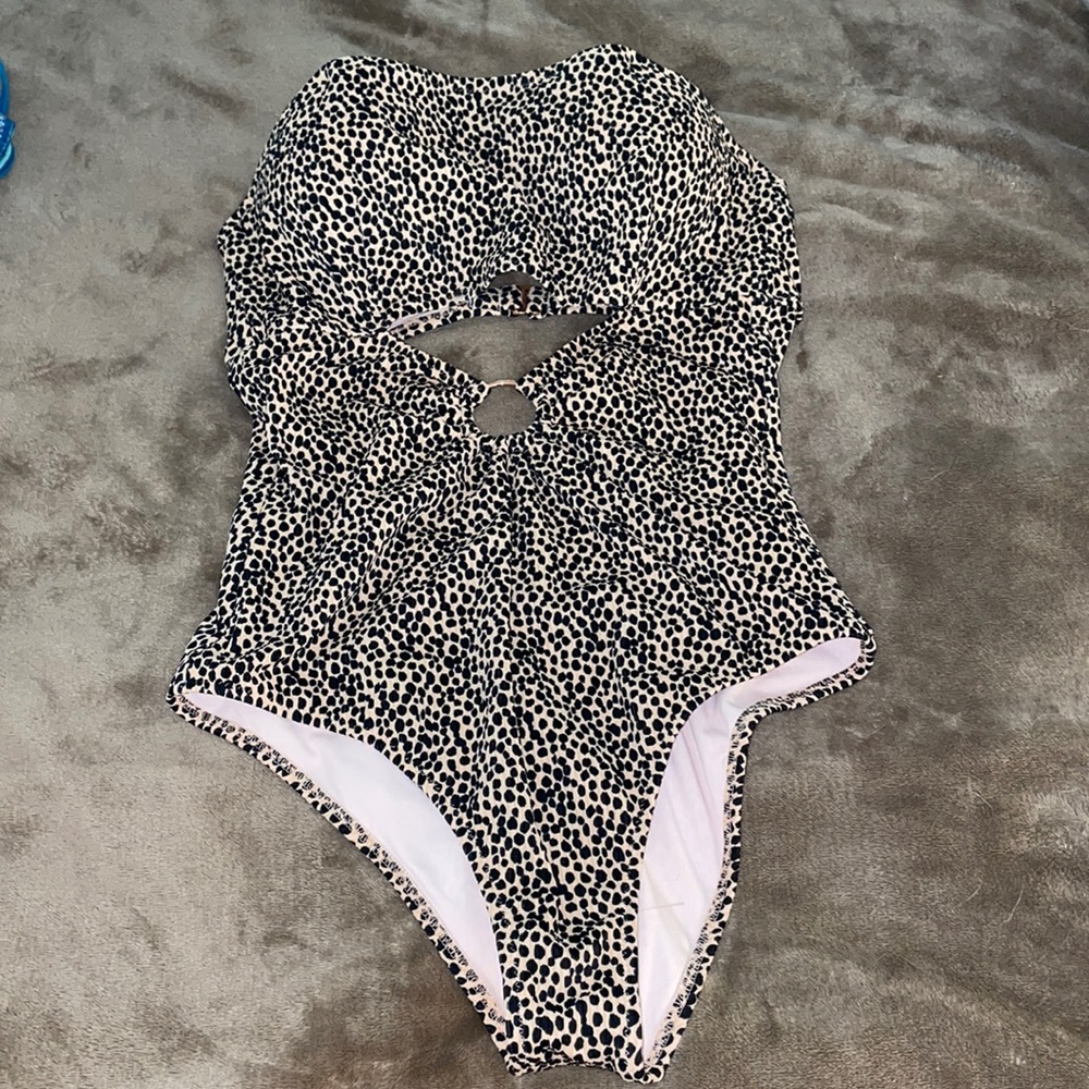 Brand new ! Shade & shore one piece